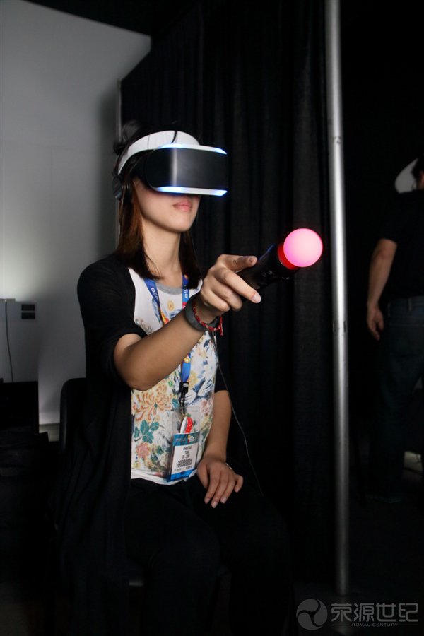 虛擬現(xiàn)實頭戴顯示器9